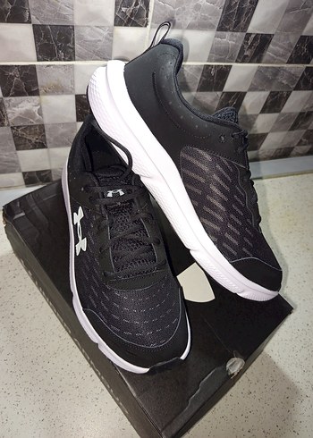 UNDER ARMOUR ORJİNAL SIFIR KUTULU 47.5 NUMARA SPOR AYAKKABI - Görsel 3