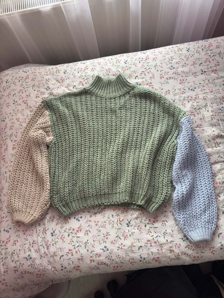 Çok Renkli Triko Kazak - Görsel 3