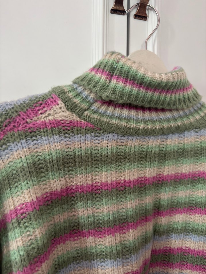 Çok Renkli Boğazlı Triko Kazak - Görsel 3