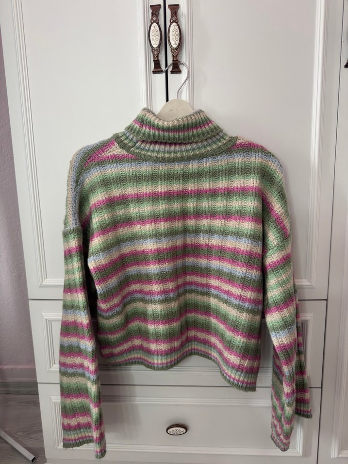 Çok Renkli Boğazlı Triko Kazak - Görsel 2