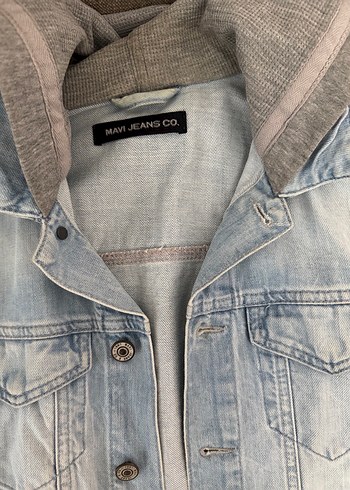 Gri Kapüşonlu Düğmeli Kot Ceket - Görsel 2