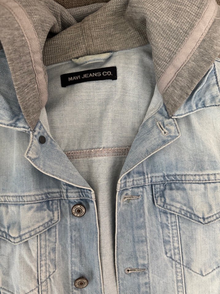 Gri Kapüşonlu Düğmeli Kot Ceket - Görsel 2