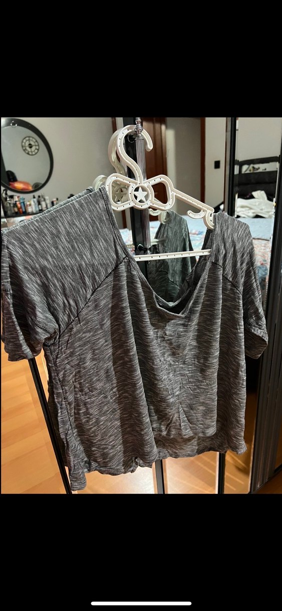 Gri V Yaka crop dökümlü Rahat Kesim - Görsel 2