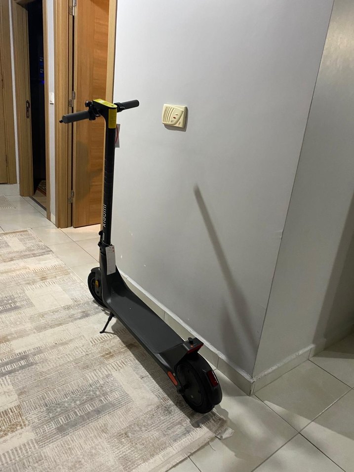 Xiaomi Elektrikli Scooter 4 Lite 2. Nesil Siyah - Görsel 2