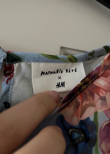 Çiçekli kız çocuğu elbisesi - Görsel 2