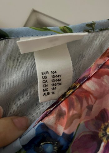 Çiçekli kız çocuğu elbisesi - Görsel 3