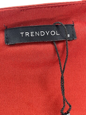 38 Beden çeşitli Renk Trendyol & Milla Kısa Elbise %70 İndirimli.