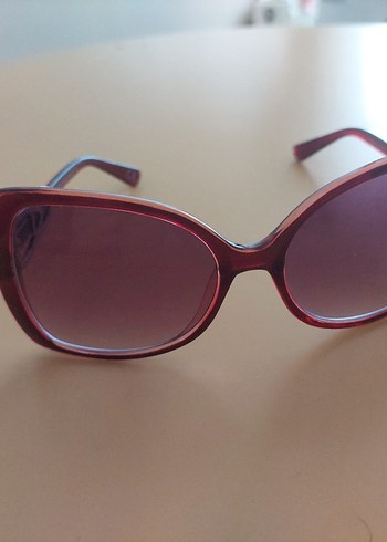 Zincir Detaylı Bordo Kadın Güneş Gözlüğü - Görsel 2