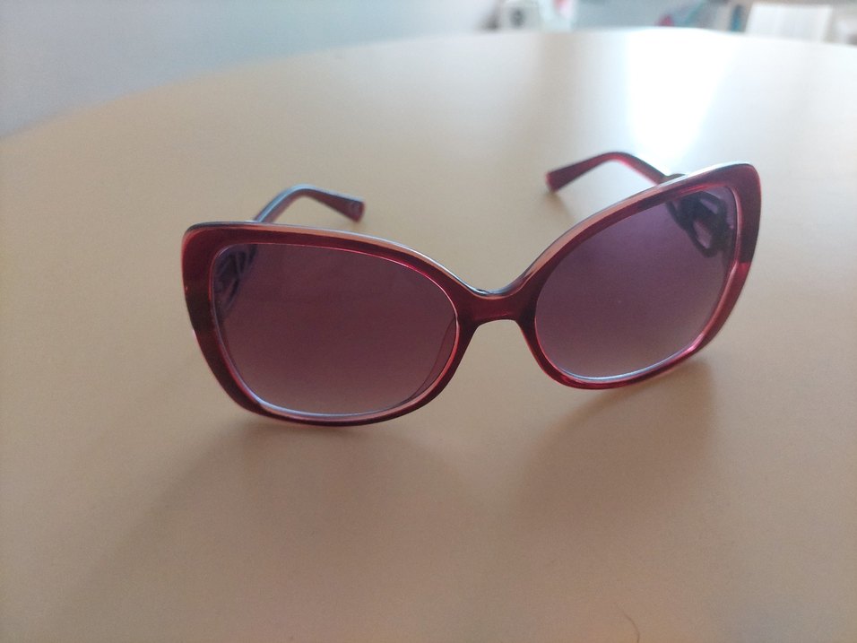 Zincir Detaylı Bordo Kadın Güneş Gözlüğü - Görsel 2