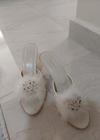 Çeyizlik Kadın Topuklu Terlik - Görsel 3