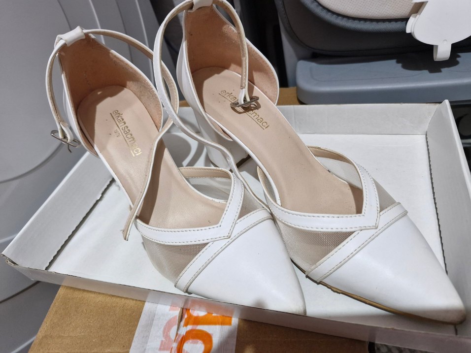 Erkan saçmacı kadın fileli beyaz topuklu ayakkabı - Görsel 3