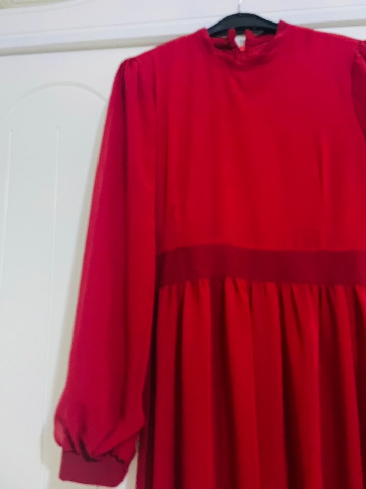 Uzun kırmızı astarlı şifon abiye - Görsel 2