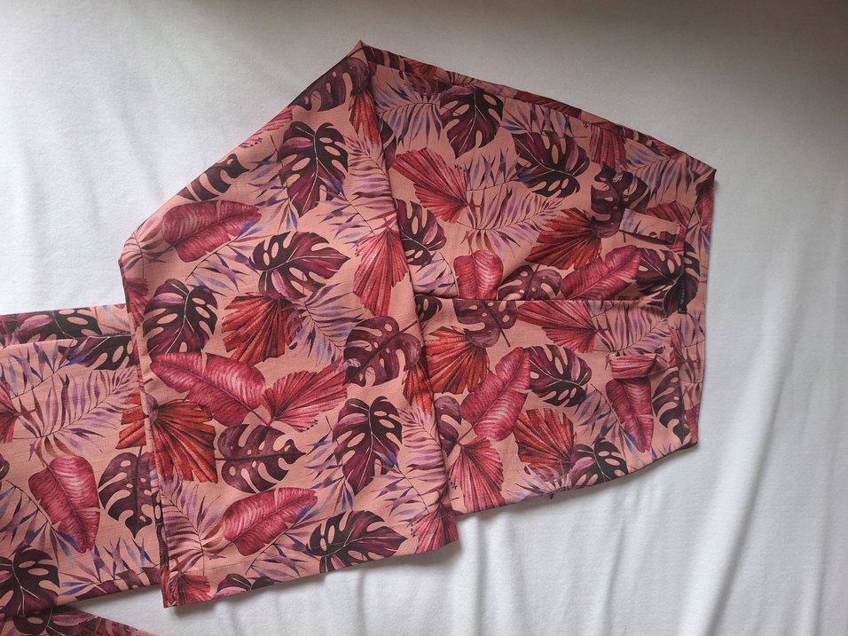 Kadın Pembe Desenli Bol Kesim Pilili Pantolon - Görsel 2