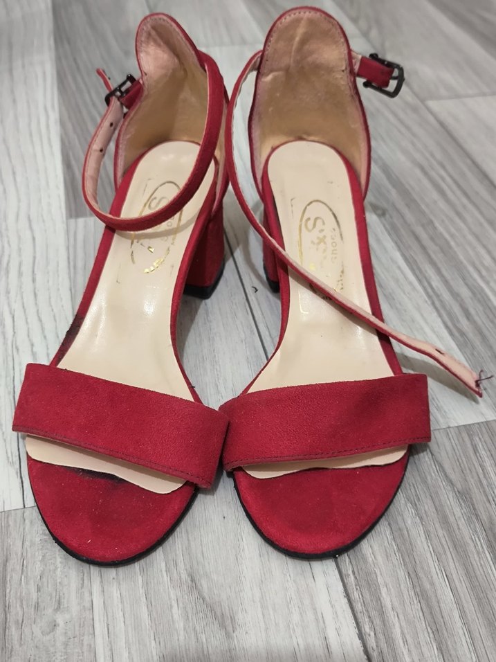 Kırmızı Süet Tokalı Kadın Topuklu Ayakkabı - Görsel 2