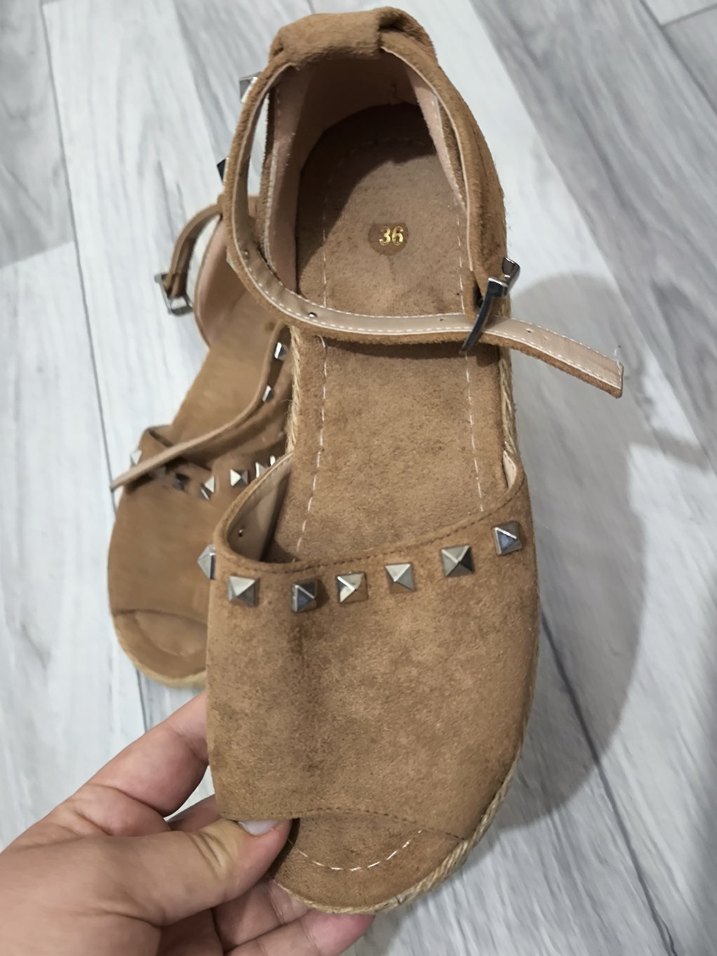 Kadın Dolgu Topuklu Sandalet - Görsel 2