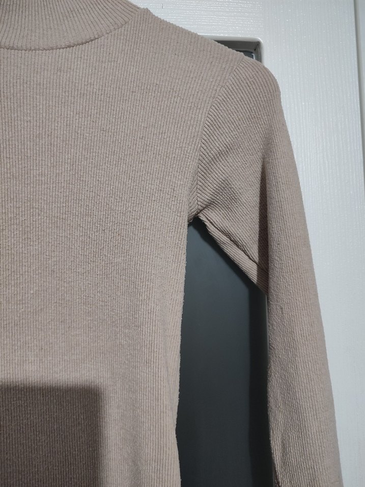 Bej Deri Kemerli Yüksek Yakalı Kadın Elbise - Görsel 4