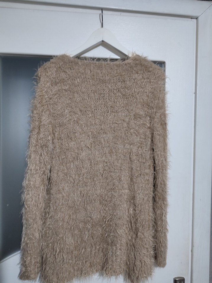 Bej Tüylü Midi Kadın Hırka - Görsel 3