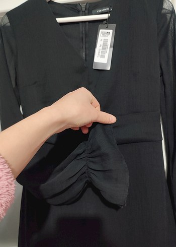 kadın siyah elbise - Görsel 3