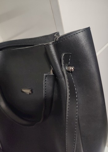 Siyah Deri Kadın Çanta Tokalı - Görsel 3