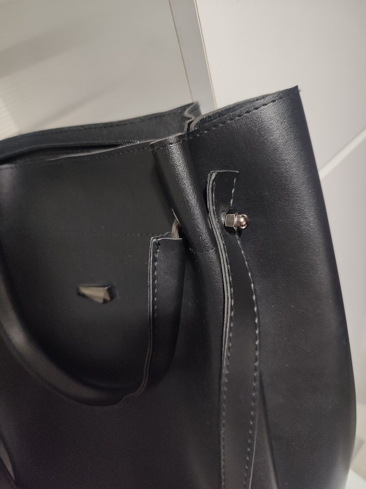 Siyah Deri Kadın Çanta Tokalı - Görsel 3