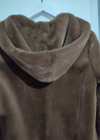 Kahverengi Uzun Kollu Kadın Suni Kürk Mont - Görsel 3