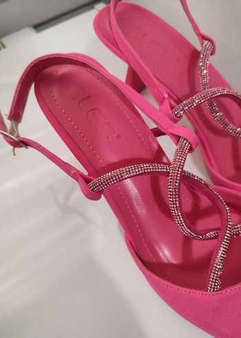 Pembe Yılan Desenli Stiletto Topuklu Kadın Ayakkabı - Görsel 4