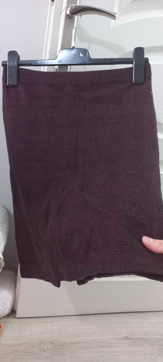 bordo vücudu saran midi etek - Görsel 5