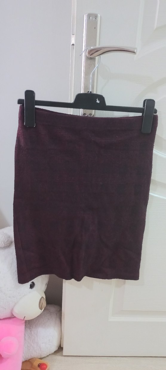 bordo vücudu saran midi etek - Görsel 2