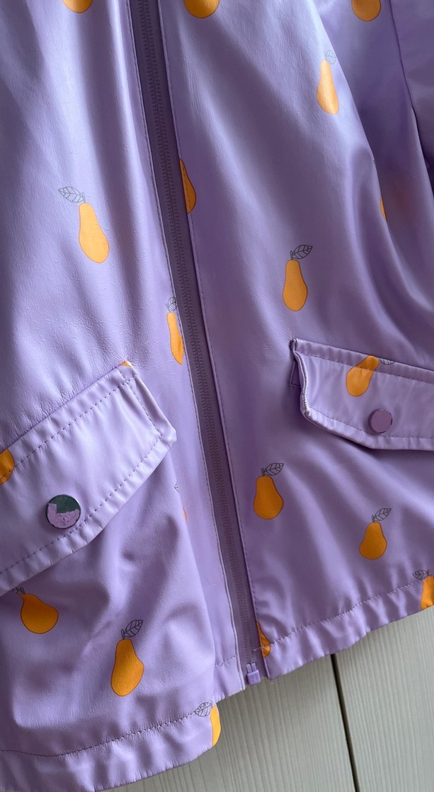 Mor Düğmeli Kız Yağmurluk - Görsel 2