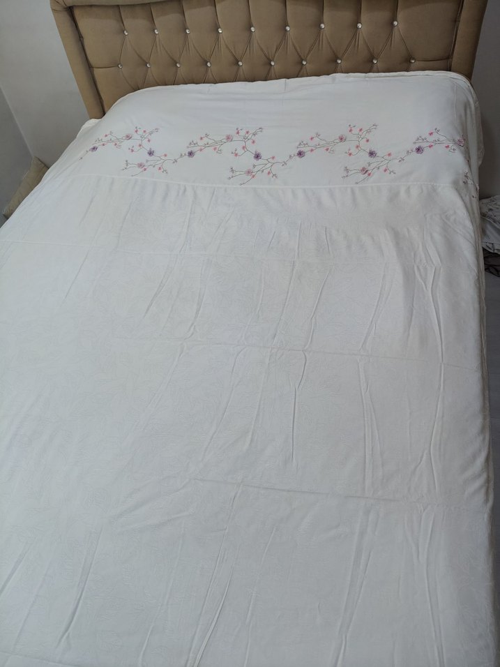 Nakışlı Beyaz Yatak pamuk saten nevresim takım - Görsel 4