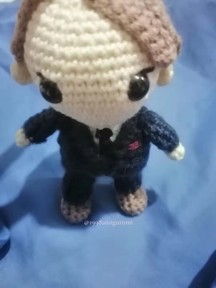 Hannibal Lecter amigurumi bebek - Görsel 2