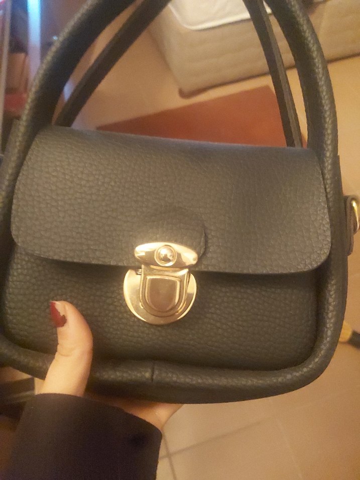 Klasik Siyah Deri Kadın Çanta - Görsel 2