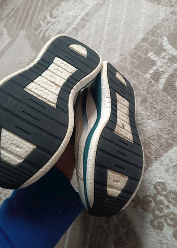 bej koyuyeşil tonda spor şık açık renk kotlarla güzel kombi olur - Görsel 8