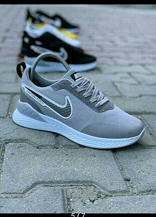 gri nike 