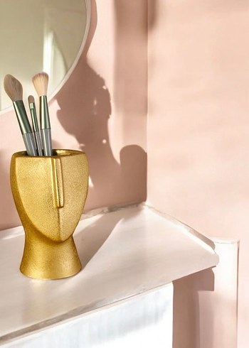 Altın Renkli Makyaj Fırçası Tutucu - Görsel 5
