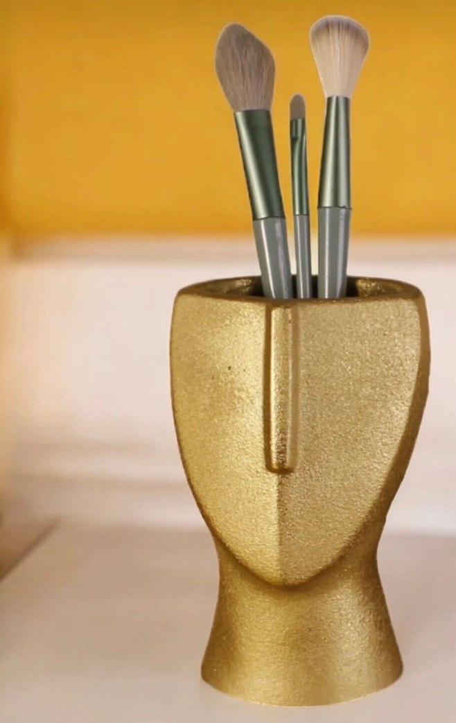 Altın Renkli Makyaj Fırçası Tutucu - Görsel 2