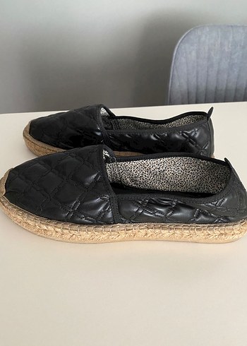 Siyah Yılan Desenli Dolgu Topuklu Espadril - Görsel 2