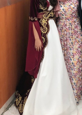 Bordo İşlemeli
Bindallı Elbise - Görsel 2