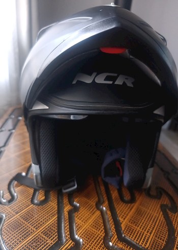 Kilitli Siyah Desenli Motosiklet Kaskı M beden - Görsel 4