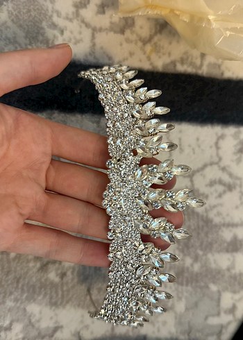 Gri İşlemeli taç - Görsel 2