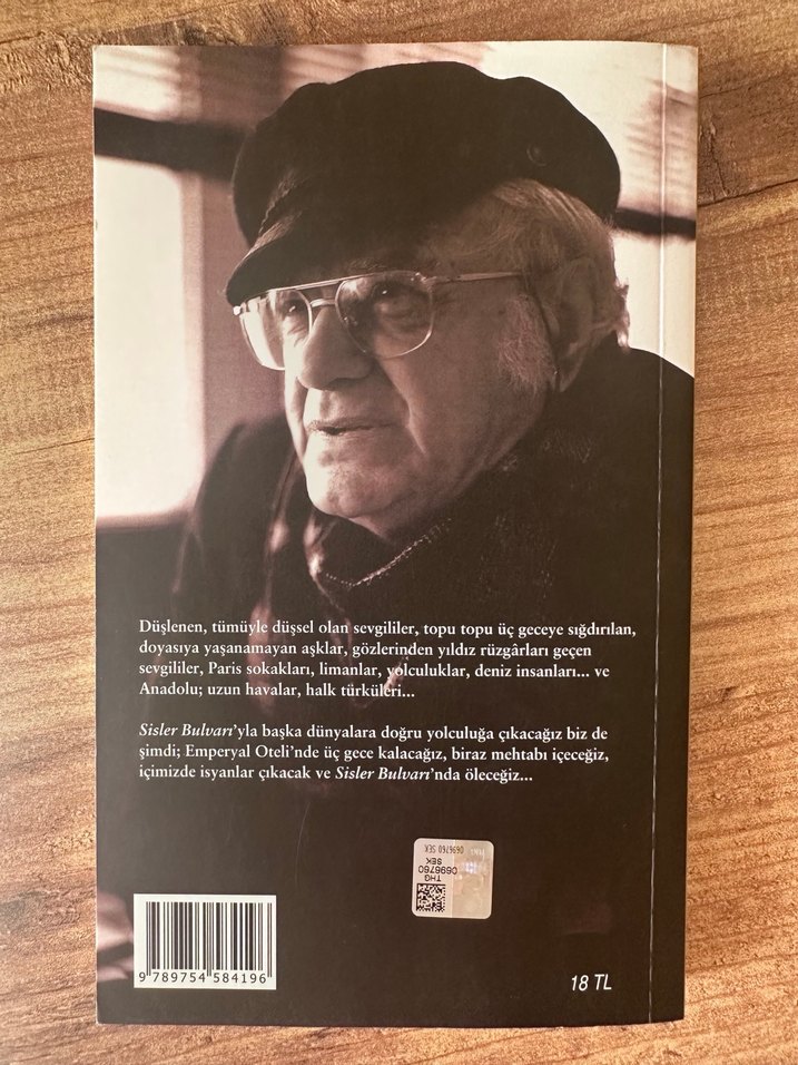 Attilâ İlhan - Sisler Bulvarı Şiir Kitabı - Görsel 2