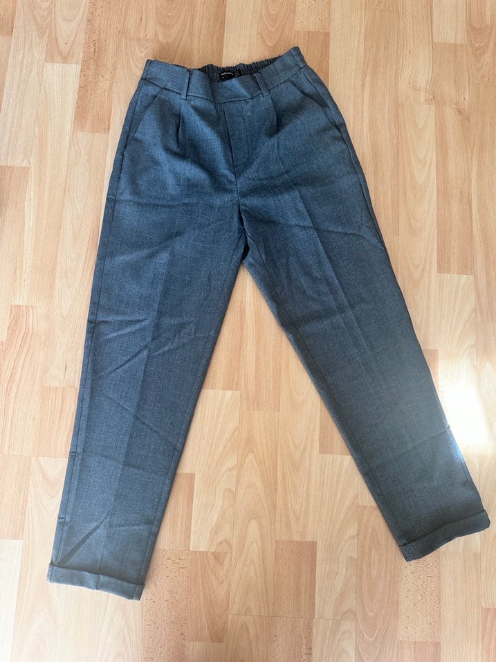 Stradivarius gri kumaş pantolon - Görsel 3