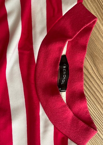 Pembe Beyaz Çizgili  Tişört - Görsel 2