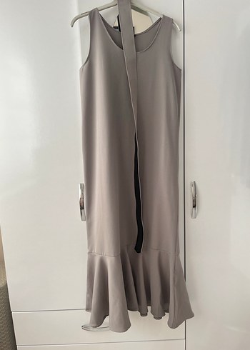 Gri Uzun Kolsuz Drapeli Elbise - Görsel 4