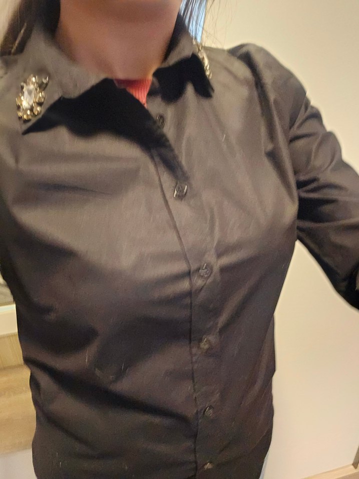 Parlak Siyah Kadın Fabrika marka yakası işlemeli Gömlek - Görsel 4