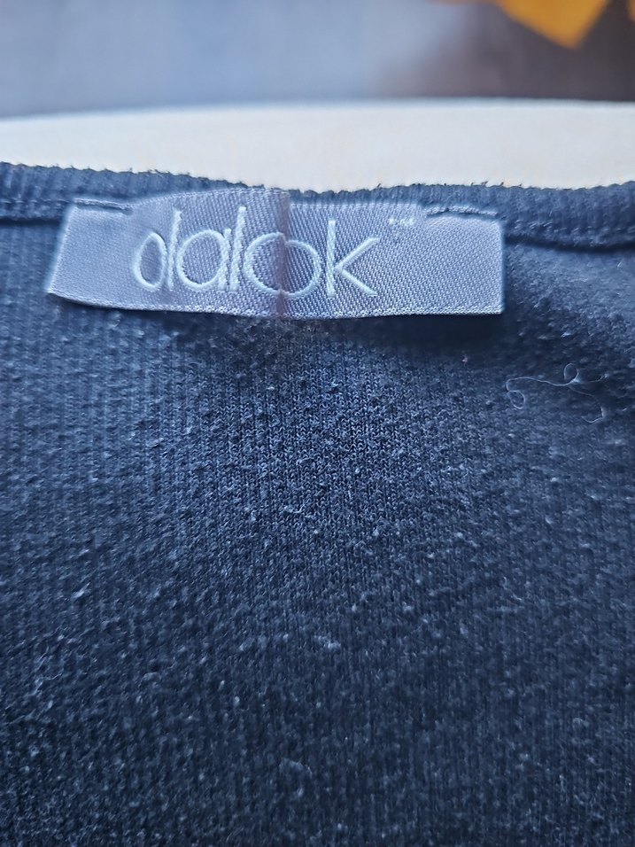 V Yaka siyah ince Triko - Görsel 4