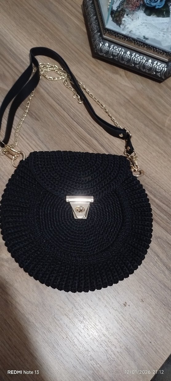 Siyah Zincir Detaylı Örgü Kadın Çanta - Görsel 3