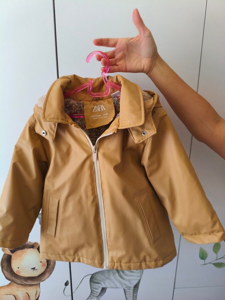 Zara Kürklü Bej Kız Çocuk Yağmurluk Mont - Görsel 2