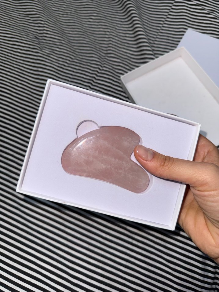 Doğal Gül Kuvars Gua Sha Masaj Taşı - Görsel 3