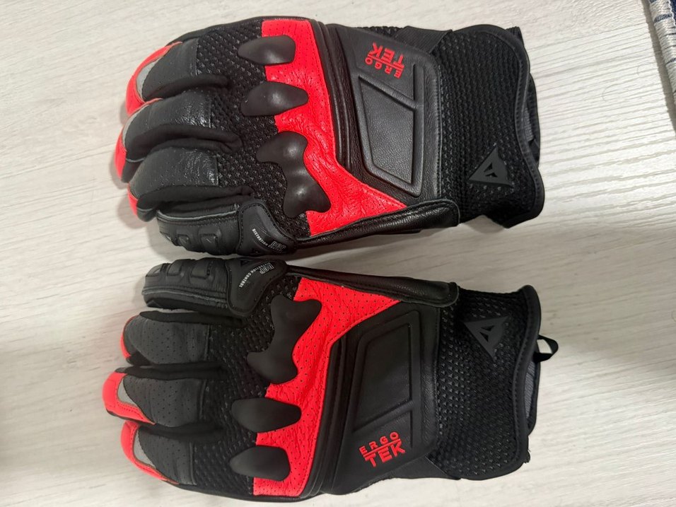 Dainese eldiven - Görsel 2